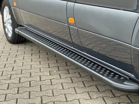 Running boards Volkswagen Crafter Aluminum Black 2007